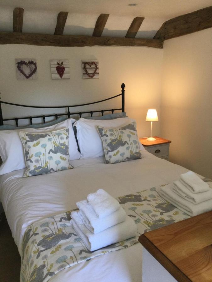 The Byre At Heartwood Villa Ticehurst Esterno foto